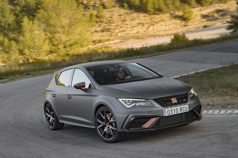  Seat Leon Cupra R (5F) 2017 года  (WW) (фото 34 из 40)